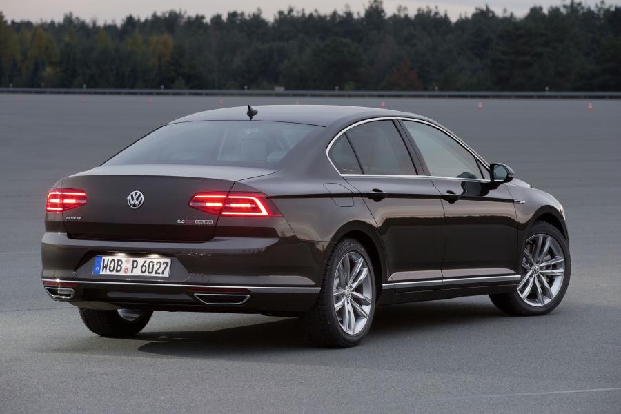  Volkswagen Passat 4-Motion 2014 года  (фото 2 из 21)